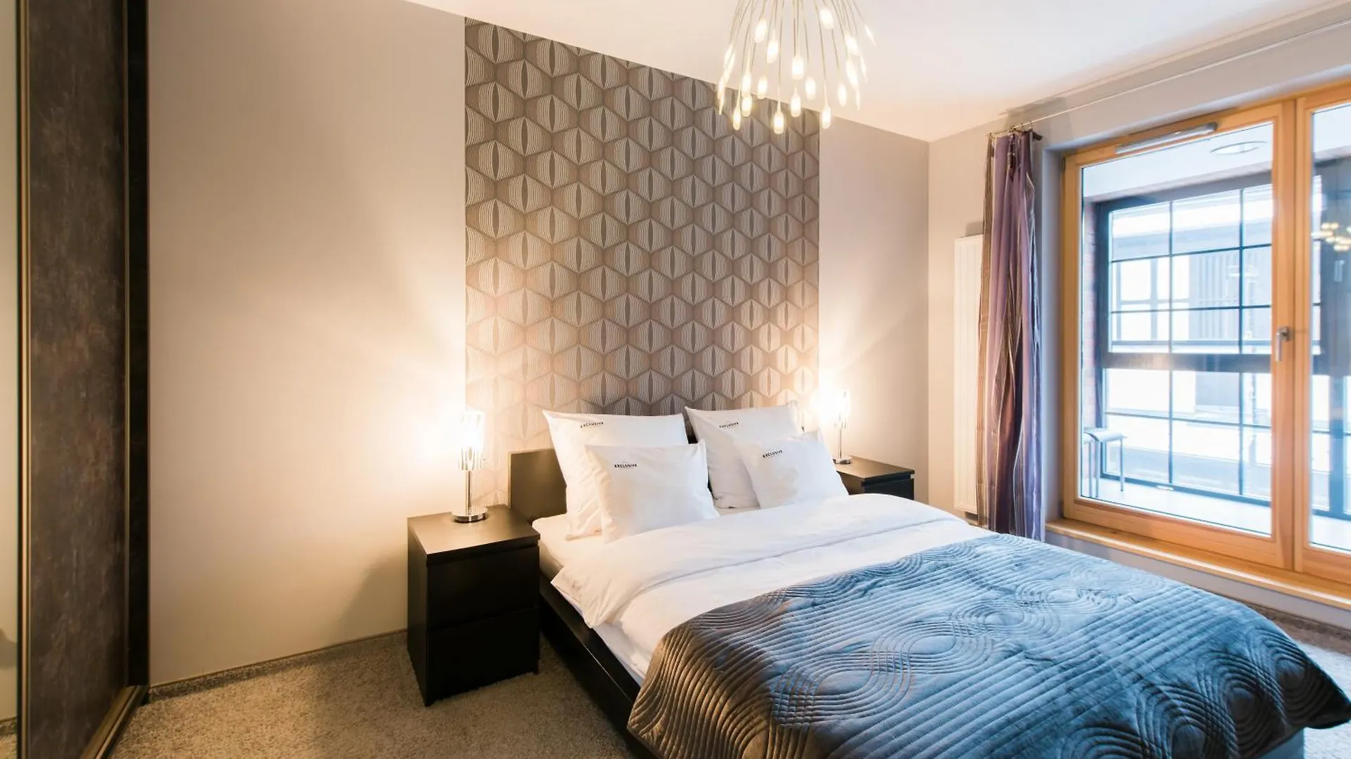 Browar Lubicz Apartment | Balcony | Elevator | Free Garage Cracovia