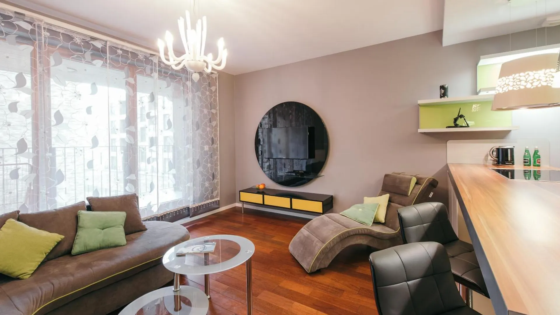 Browar Lubicz Apartment | Balcony | Elevator | Free Garage Cracovia
